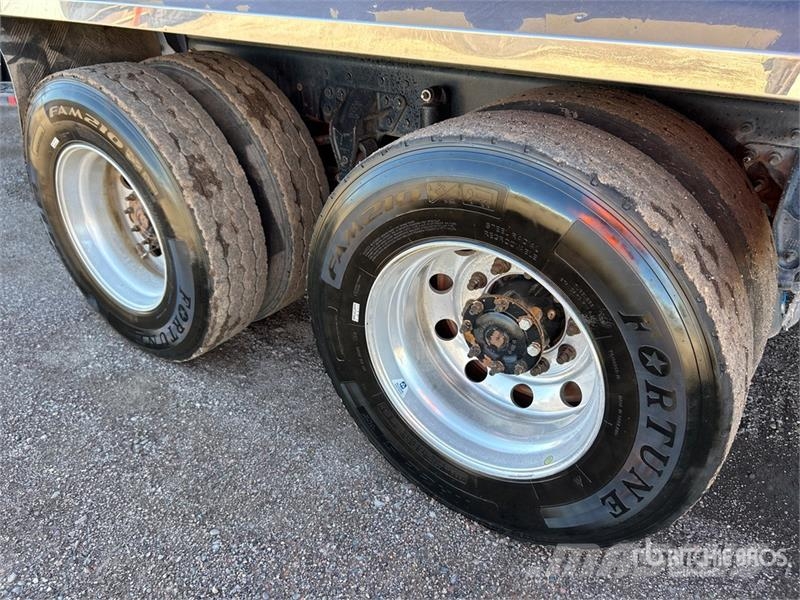 International HX520 6x4 Transfer Set معدات النقل - غير ذلك