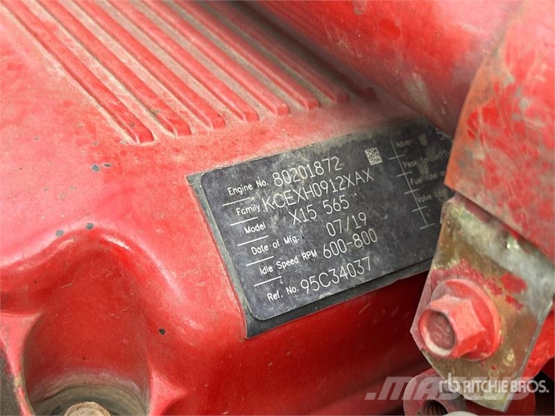 International HX520 8x4 Log Truck Лісовози