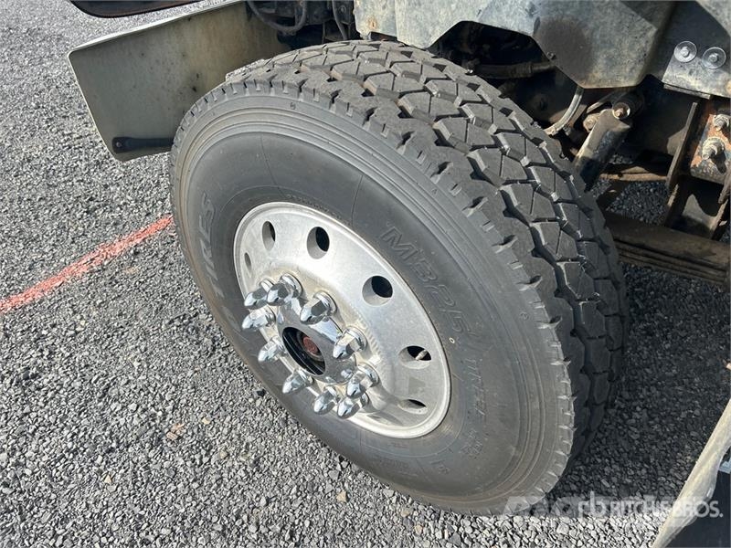 International HX520 8x4 Log Truck Лісовози