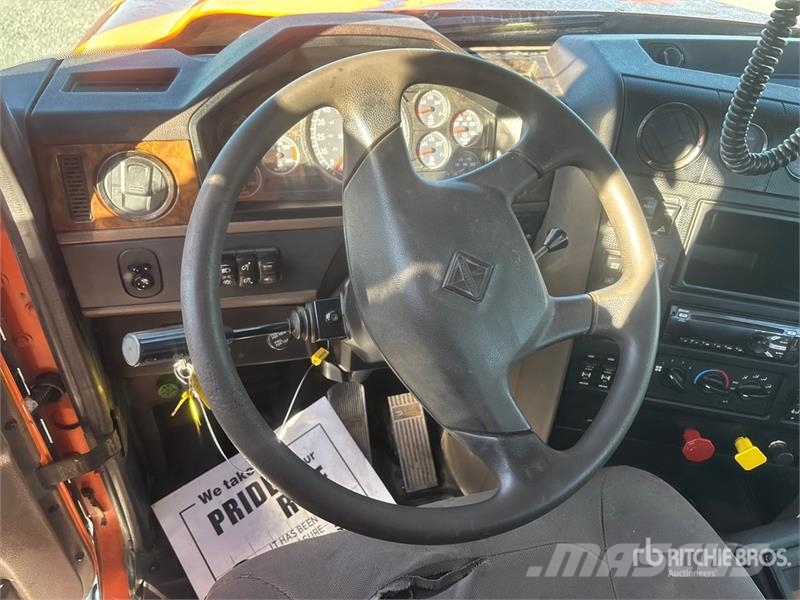 International HX520 8x4 Log Truck Transportes de madera