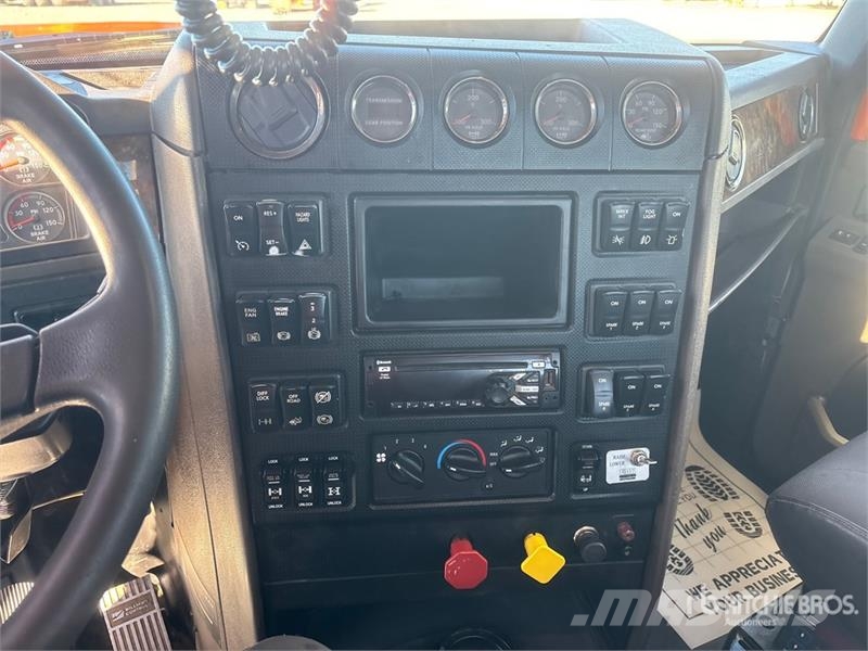 International HX520 8x4 Log Truck Transportes de madera