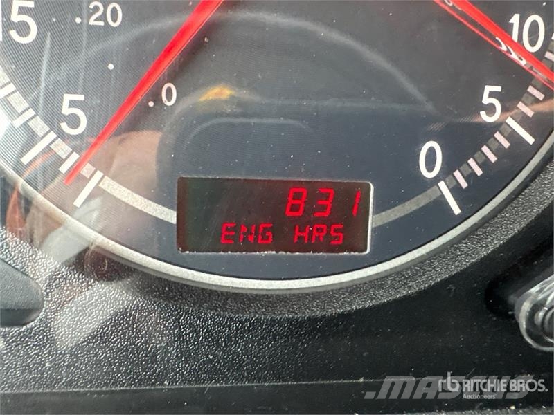 International HX620 自卸式货车