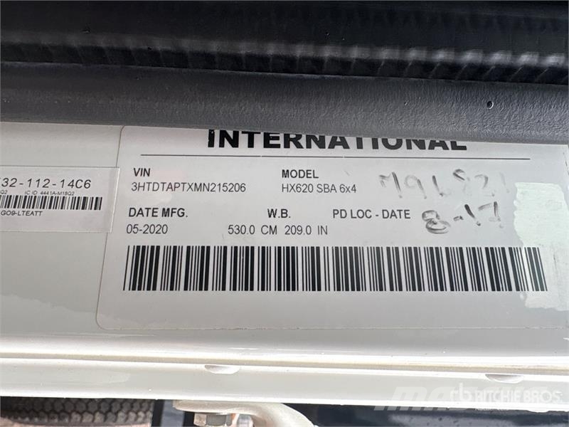 International HX620 自卸式货车