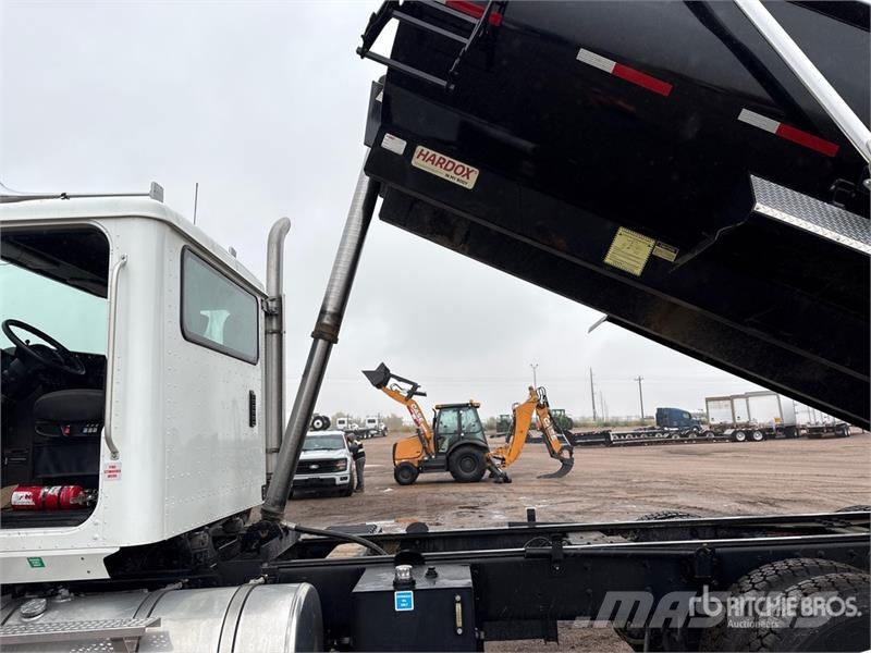 International HX620 自卸式货车