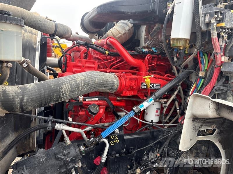 International HX620 自卸式货车