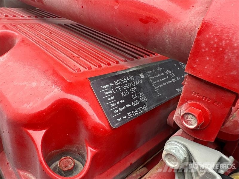 International HX620 自卸式货车