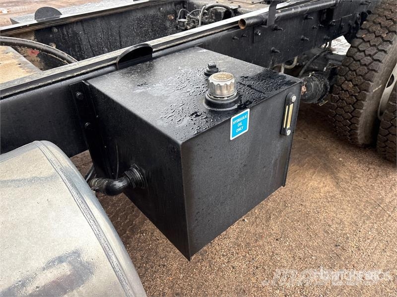 International HX620 自卸式货车