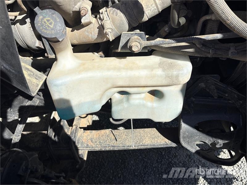 International LF677 6x4 Water Truck Camion citerne à eau
