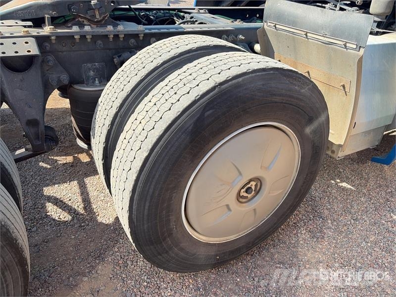 International LT625 Cabezas tractoras