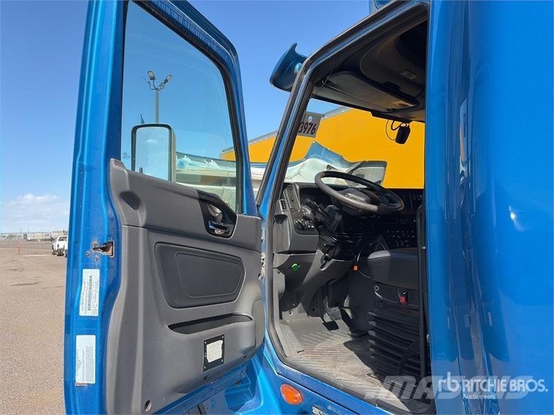 International LT625 Cabezas tractoras
