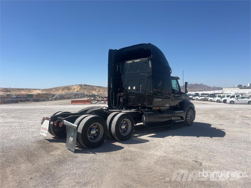 International LT625 Prime Movers