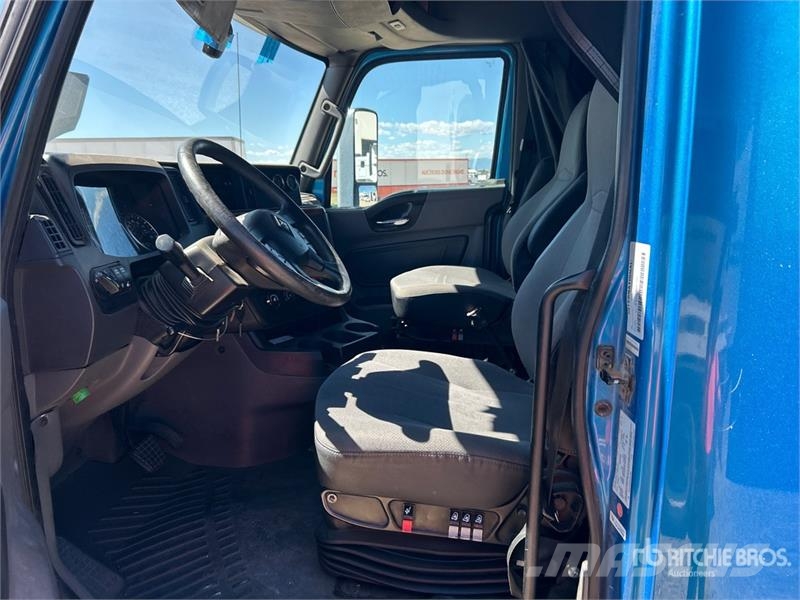 International LT625 트랙터 유닛
