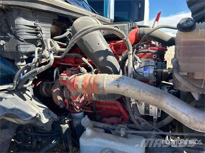 International LT625 트랙터 유닛