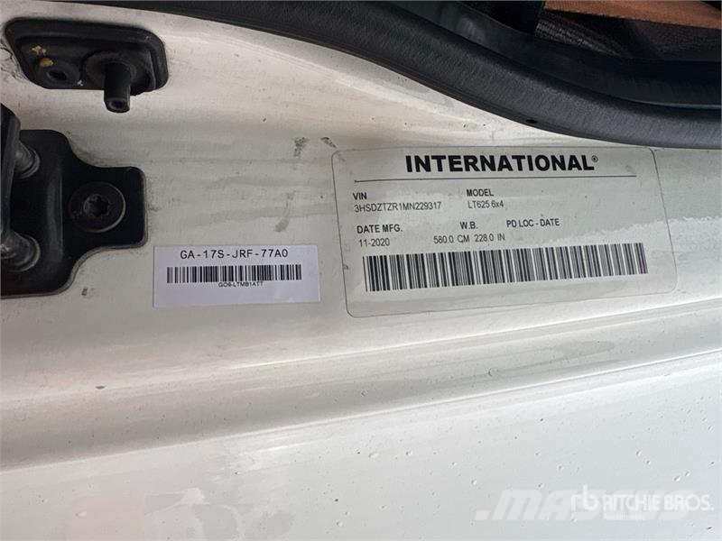 International LT625 Тягачі