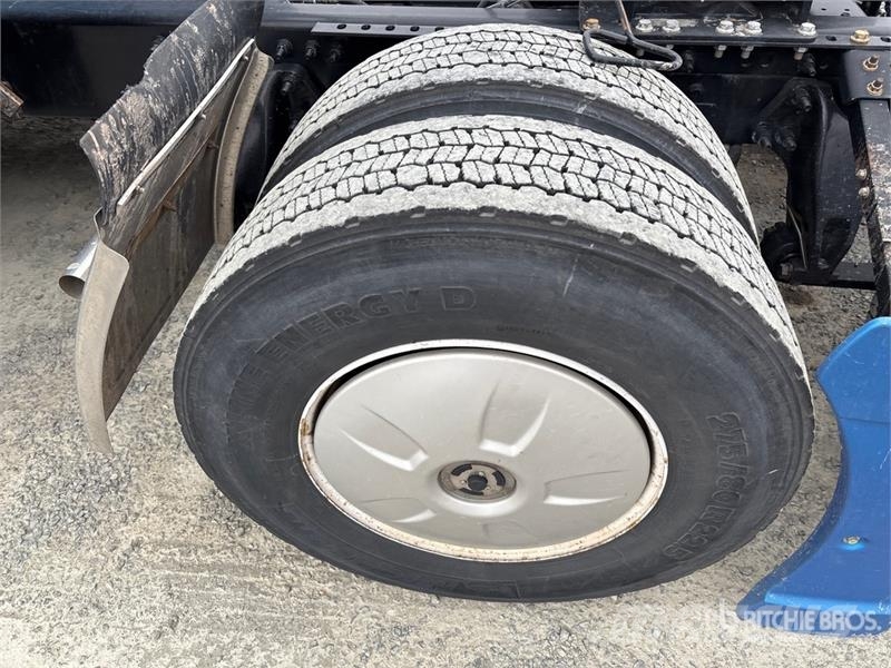 International LT625 Седельные тягачи