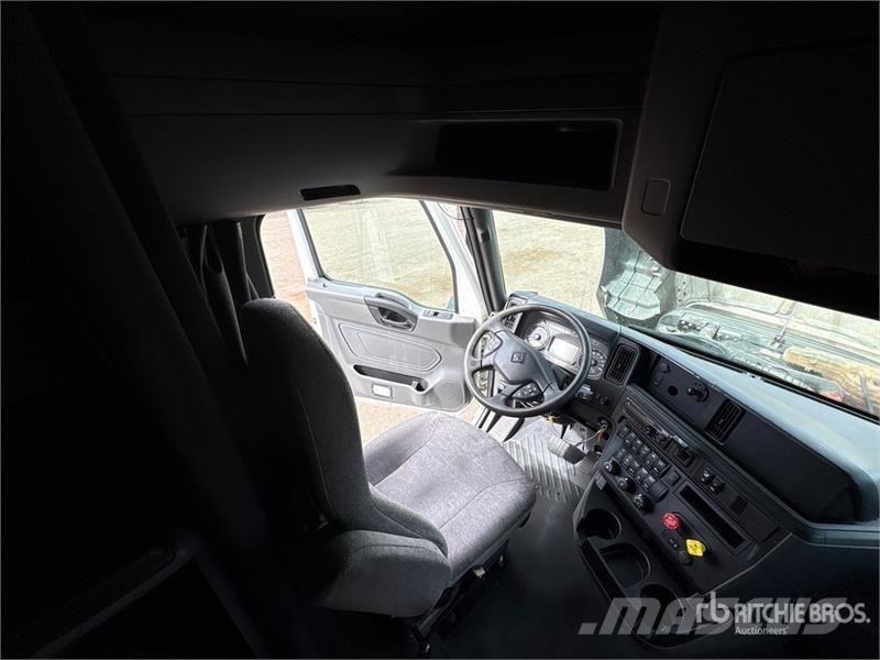 International LT625 Traktorske jedinice