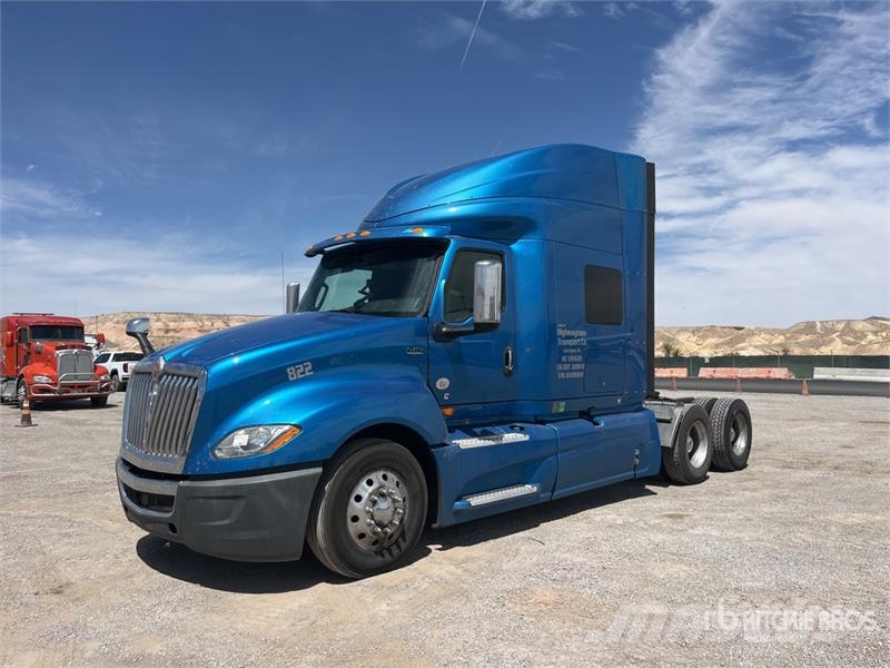 International LT625 Autotractoare