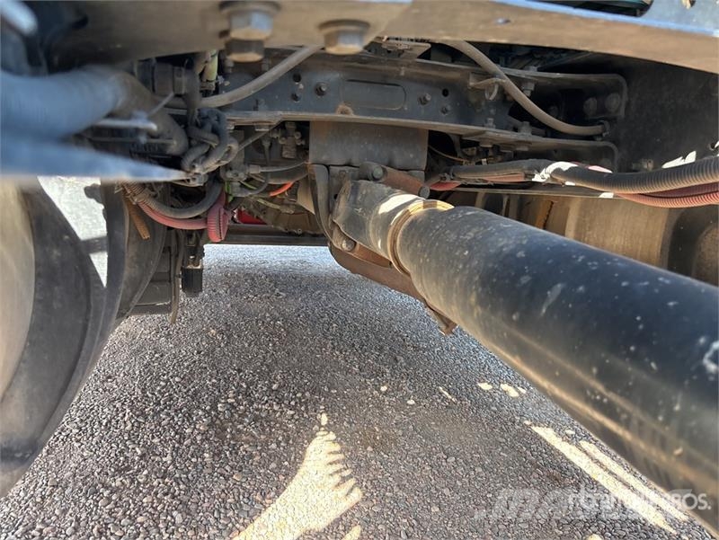 International LT625 Седельные тягачи