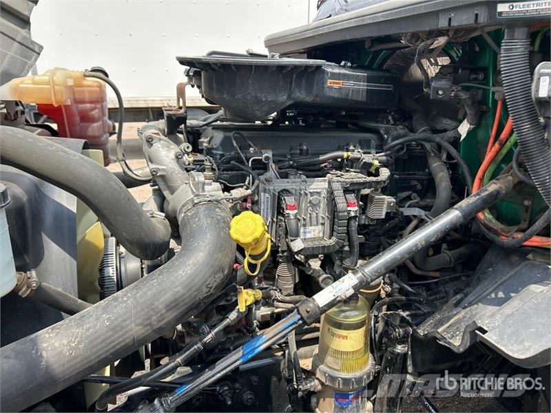 International LT625 트랙터 유닛