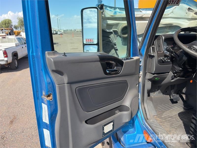 International LT625 Cabezas tractoras