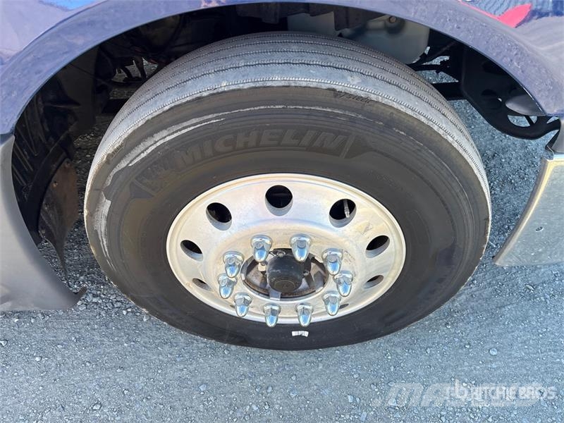 International LT625 트랙터 유닛