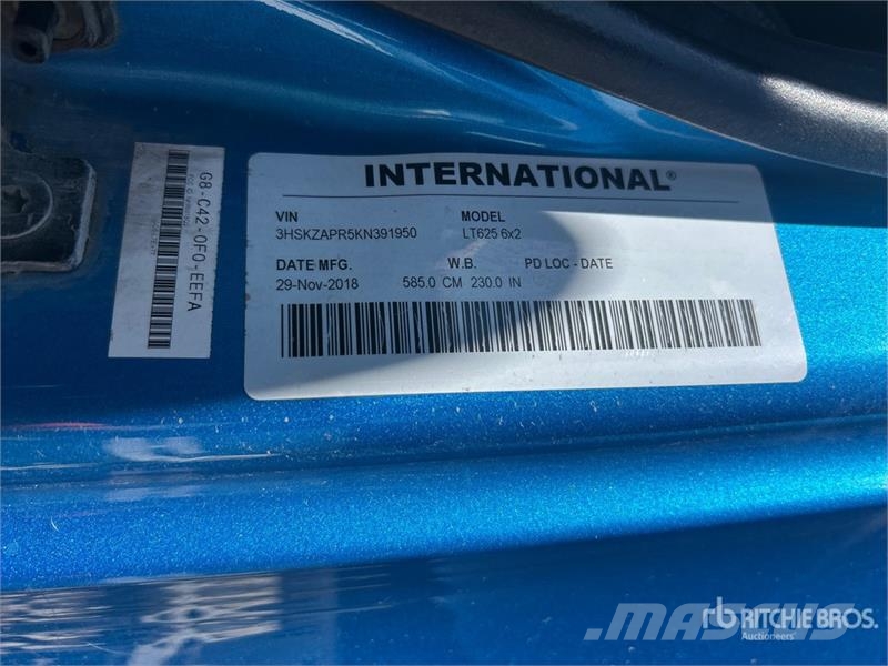 International LT625 트랙터 유닛