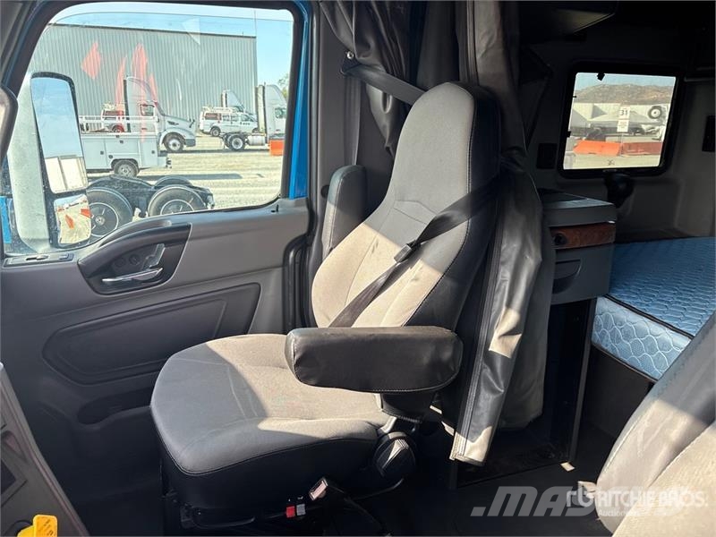 International LT625 트랙터 유닛