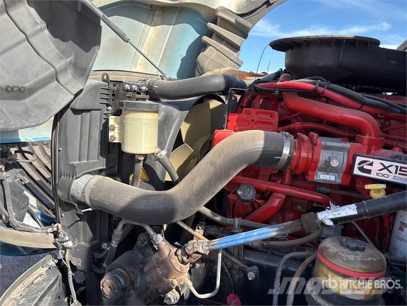 International LT625 Седельные тягачи