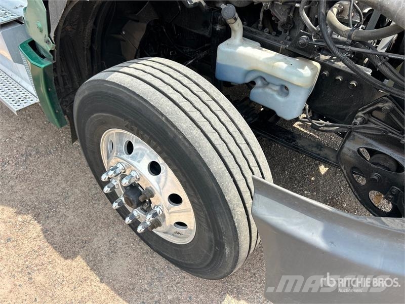 International LT625 트랙터 유닛