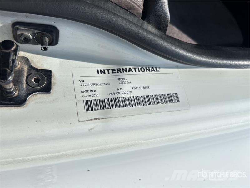 International LT625 وحدات الجر