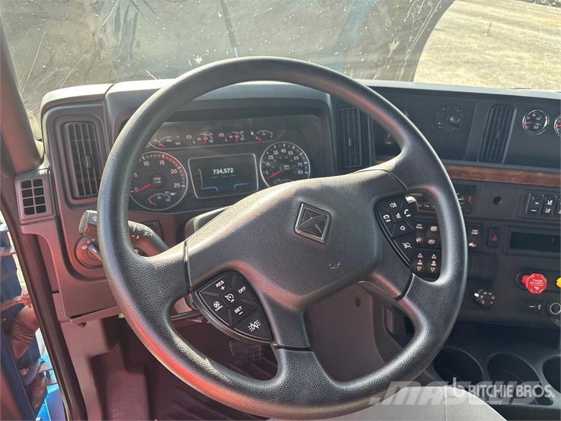 International LT625 트랙터 유닛