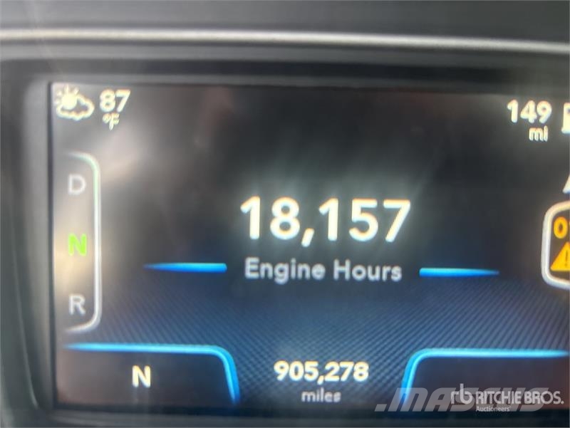 International LT625 Седельные тягачи