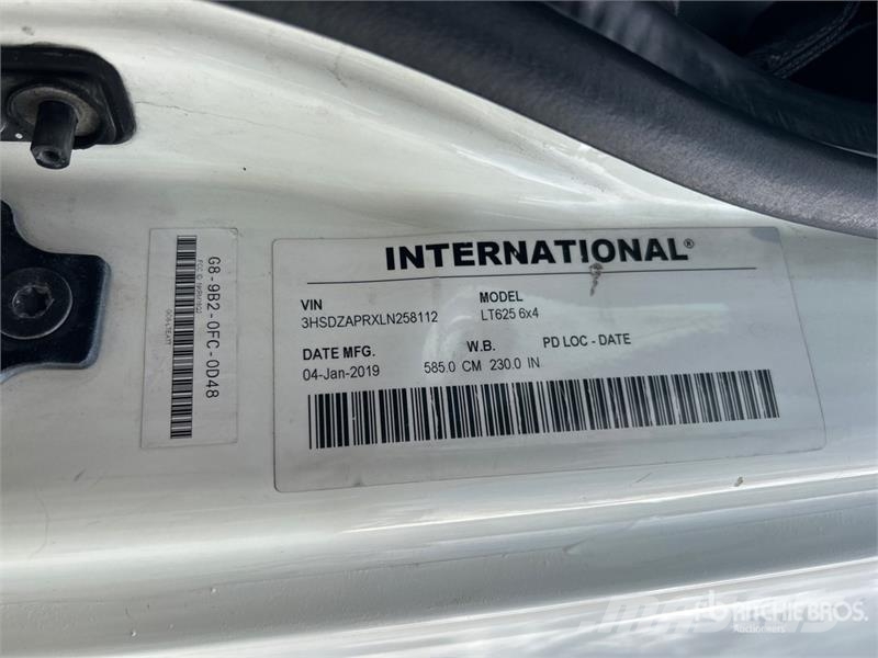 International LT625 Vilcēji