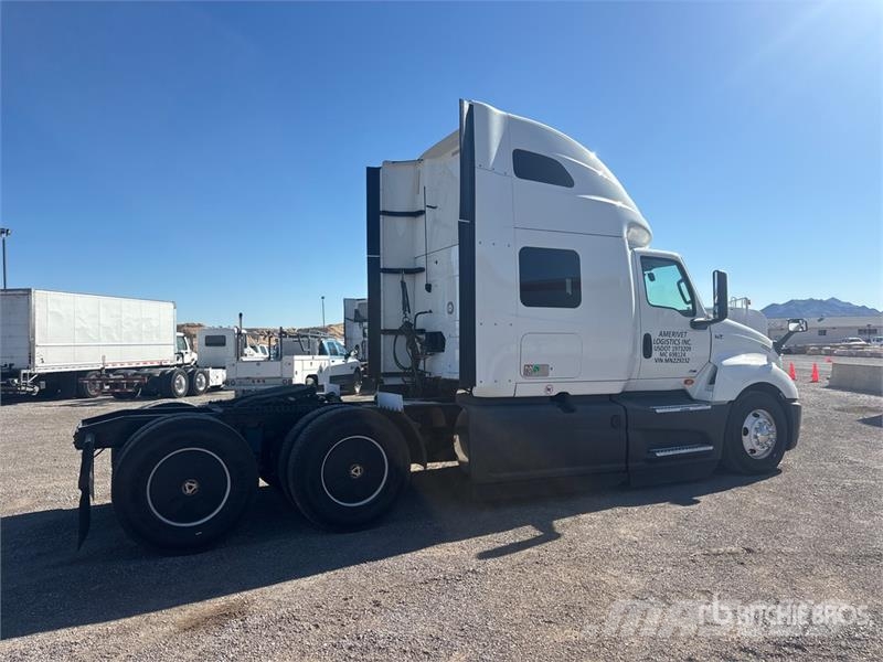International LT625 Sadulveokid