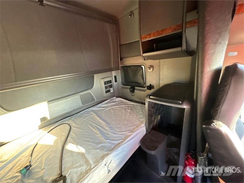 International LT625 Vetopöytäautot