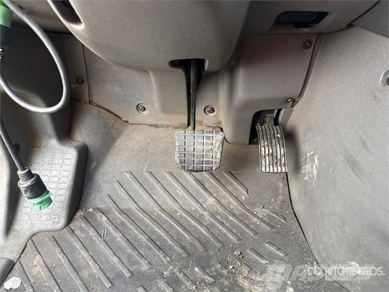 International LT625 Cavalos mecânicos