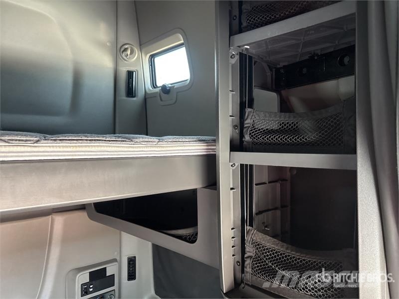 International LT625 وحدات الجر