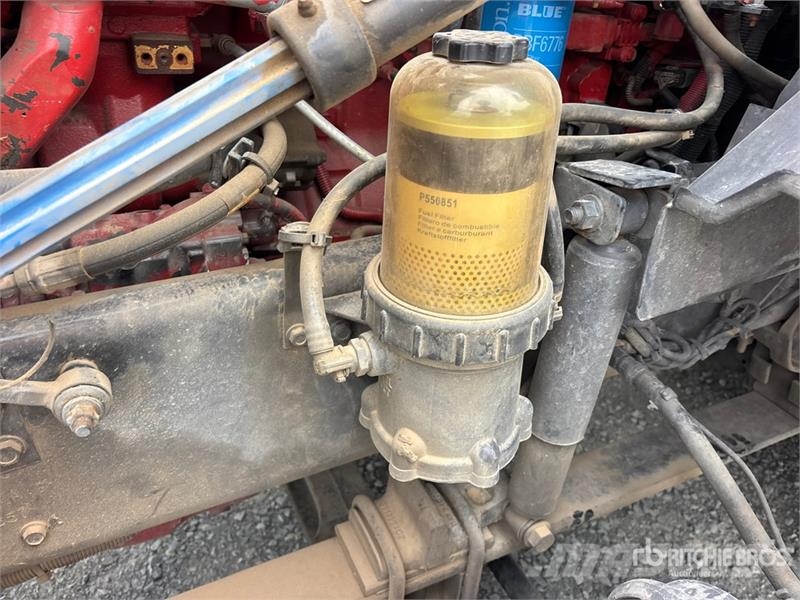 International LT625 트랙터 유닛