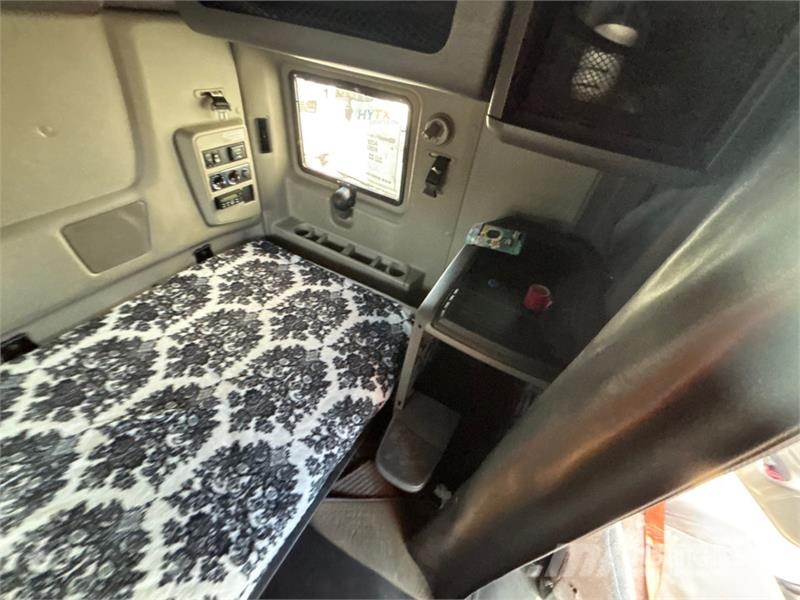 International LT625 Autotractoare