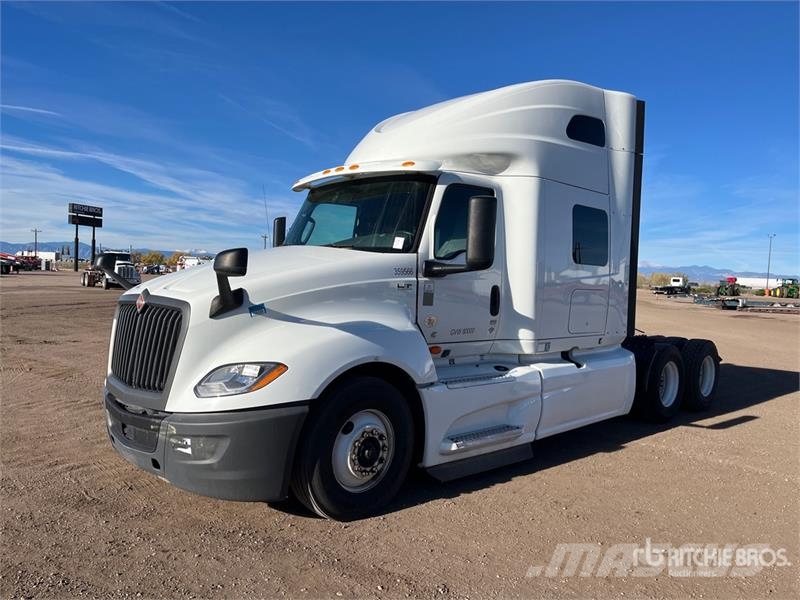International LT625 وحدات الجر