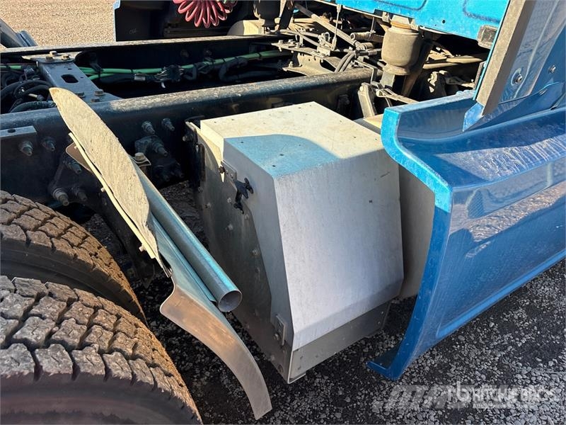International LT625 Tracteur routier