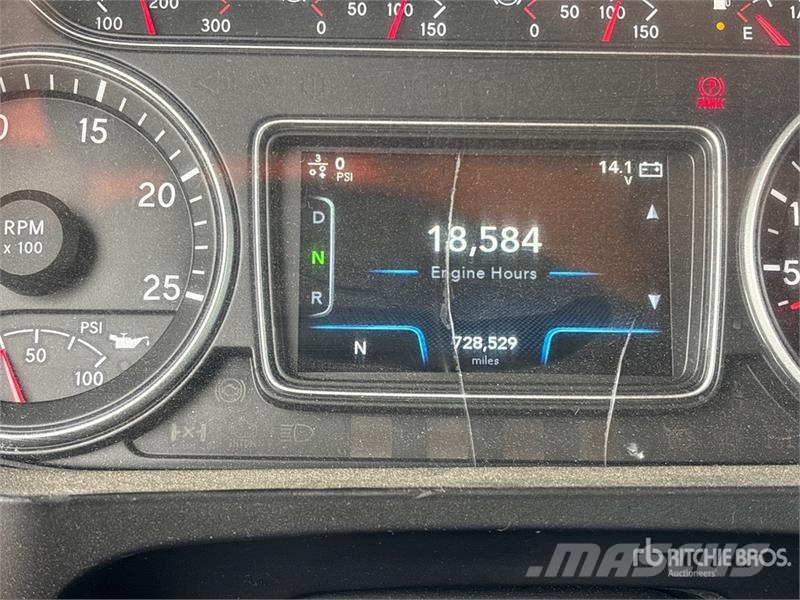 International LT625 트랙터 유닛