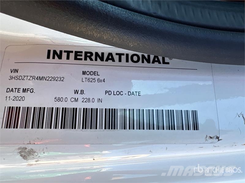 International LT625 Sadulveokid