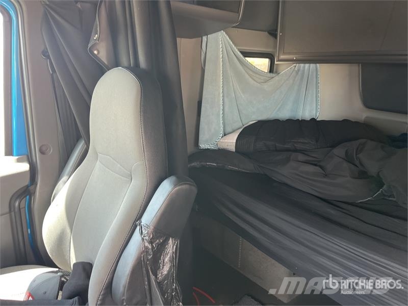 International LT625 Autotractoare