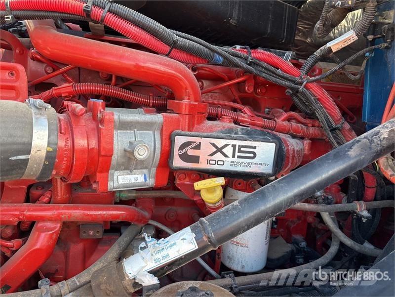 International LT625 Седельные тягачи