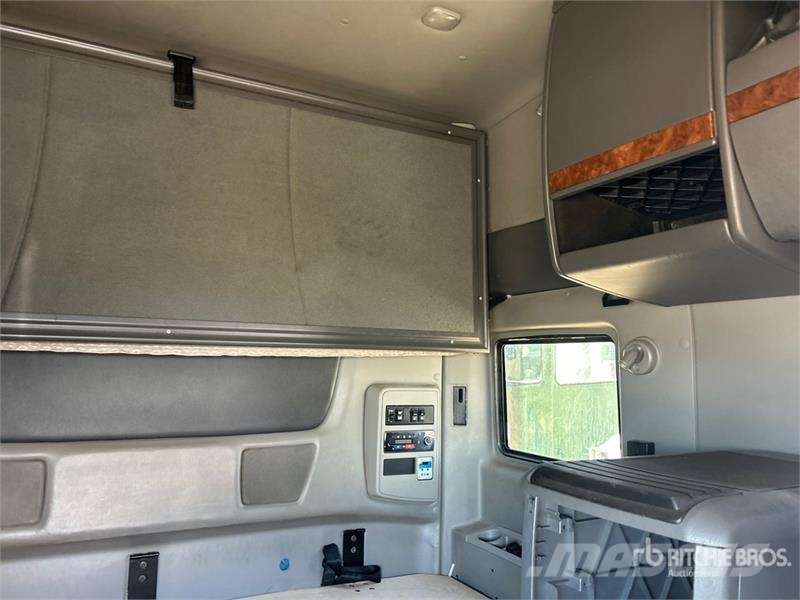 International LT625 트랙터 유닛