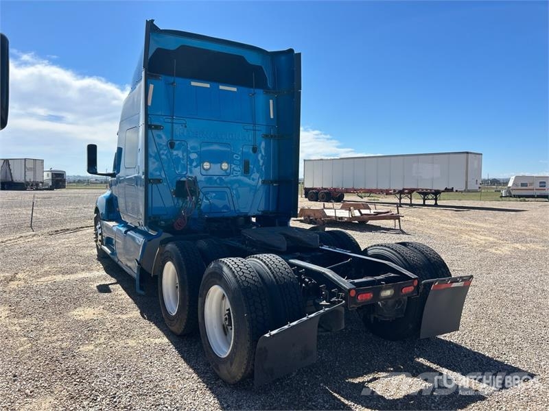 International LT625 트랙터 유닛