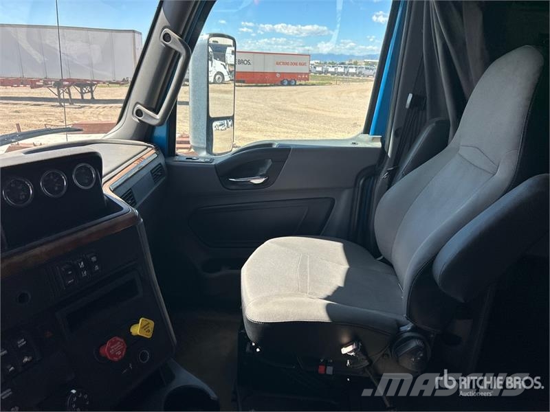 International LT625 트랙터 유닛