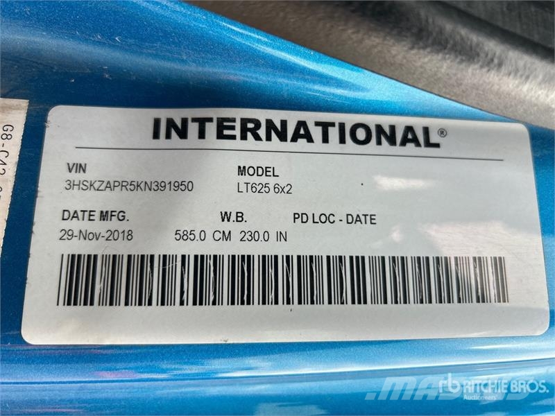 International LT625 트랙터 유닛