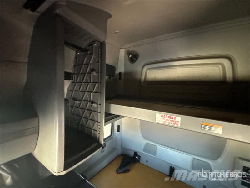 International LT625 트랙터 유닛